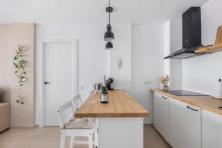 1BDR Studio 150m from Sea with Workspace - 2