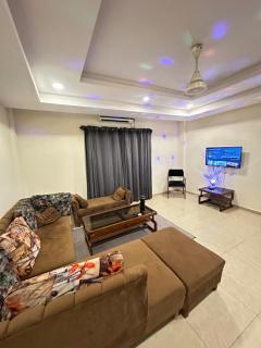 Bahria Heights 1 Prime Location Stay - 4