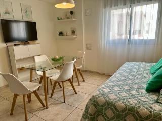 Urban Alberdi Dpto con cochera, pileta y seguridad 24 hs - 5