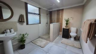 Menuchah 2 - Home away from home - 5