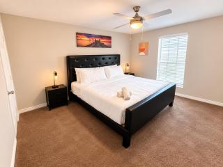 Lakeview King 1Bed Apt | Kemah Boardwalk | Fishing - Apartment - 9