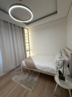 Rosebank Parktown North Townhouse - 1