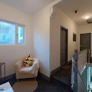 Ivy GF1 Single Room with Private Bathroom - 4