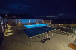 Natura Lux Holiday House with Pool and Jacuzzi - 6