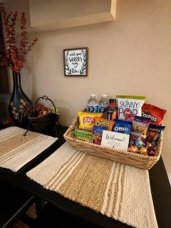 Private suite Near Dulles-Full Kitchen & Patio - 4