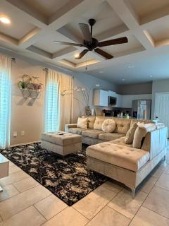 Gorgeous, Brand New 3 Bedrooms Home- Near SeaWorld & Lackland AFB - San Antonio - 6