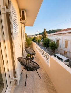 Aris Suites - 5