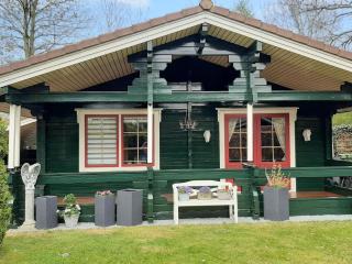 Bungalow met omheinde tuin op de Veluwe - 0