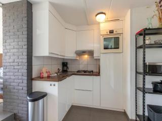 Comfort Holiday Home near Beach - 7
