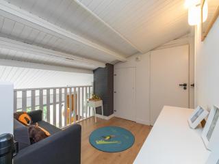 Comfort Holiday Home near Beach - 1