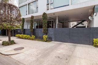 Escápate a un dúplex exclusivo con vino y terraza - 7