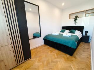 Modern Home 2 - Free Parking, Wi-FI, Self Check-in - 3