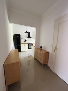Útulný 2-izbový apartmán s balkónom v centre mesta - 3