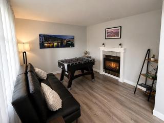 Puyallup Getaway 4BR, Games & Parking for 10 Cars - 6