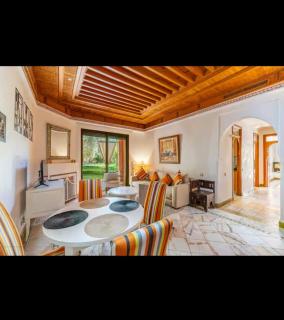 Prestigious residence with pools and gardens - 5