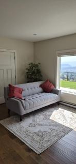 Modern and peaceful home in Vernon - 0