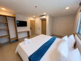 Hotel Azure Cartagena - 1