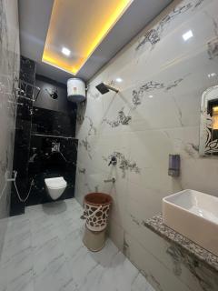 PEPAL TREE Hotel - 8