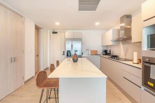 BRAND NEW! Stylish Stay in Vermare C7 - 7