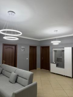 Cozy Kodra e Diellit Modern 2BR Apartment - 5