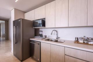 Stunning Sea Views from 3BR Penthouse F3 - 7