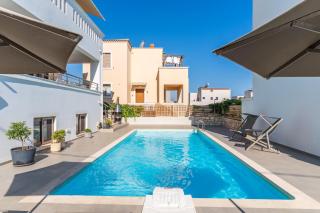 Villa Gagra - Villa by the Sea with a Private Pool - 6