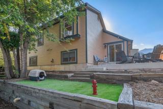 4BR with Fenced Dog Yard & Fire Pit, Sleeps 9 - 1