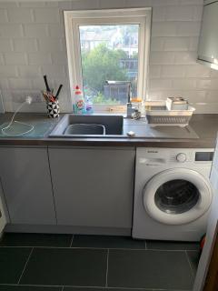 Castle Apt - Lovely 3-bed flat - Sunny Garden - By the Beach - 6