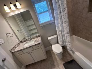 Executive Room in Spring - Near Exxon, HP, St Luke - 0
