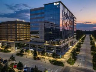 Executive Room in Spring - Near Exxon, HP, St Luke - 4