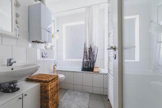 Modern 3-Room Apartment in Laatzen near Hannover Trade Fair - 9