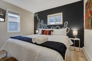 Pet-Friendly Hot Tub Cottage, Olympic Center - 1
