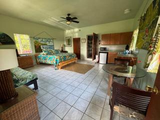 Hawkins Vacation Rental--time to get away - 7