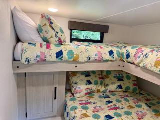 Family Friendly Crystal River Camper - 5