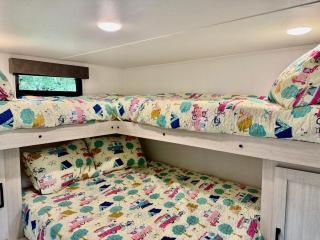 Family Friendly Crystal River Camper - 1