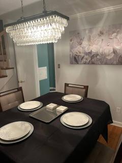 2BR Comfort near Airport and Downtown - 0