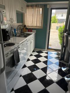 2BR Comfort near Airport and Downtown - 2
