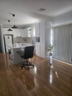 Private home Stay in Woodville North - 4