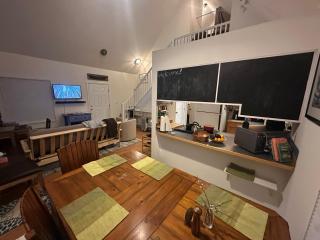 2BD 2BA cozy chalet Dog ok 1mi to clam beach quiet neighborhood - 9