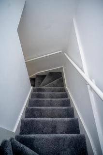 High spec studio - Sleeps 2 - parking - 6
