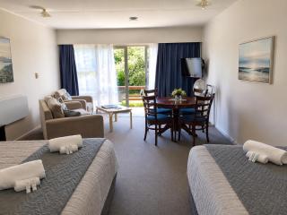 Golden Bay Motel - 4