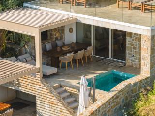 Gialova Hills - Luxury Villa with Private Pool, Sauna, Garden & Seaview - 7