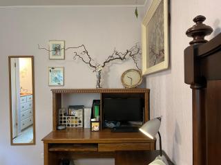 Cozy home close to everything - 5