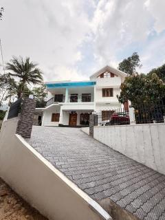 Elora Crest Munnar Homestay - 0