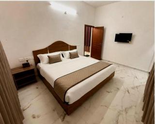 Elora Crest Munnar Homestay - 6