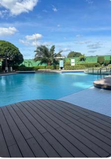 Modern lounge 2BR Pool & Netflix Near airport - 6