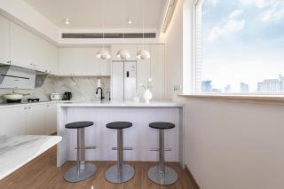 SKYLINE - Yuyuan Landmark View 4BR 5Beds Apartment 5-Min Walk to Metro L10&L14 - 1