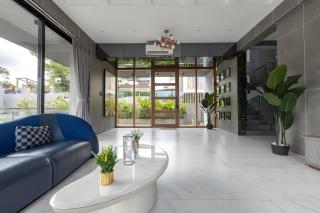 RE Oasis 5BHK Luxury Pure Veg Villa with Pool By Rare Earth Stays - 6