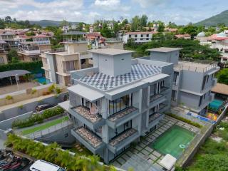 RE Oasis 5BHK Luxury Pure Veg Villa with Pool By Rare Earth Stays - 0