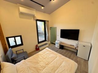 Wujie Jialiyuan Entire House Homestay - 1